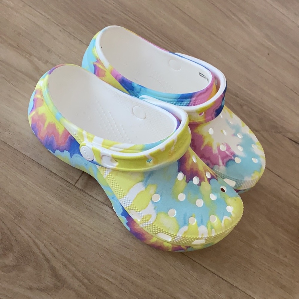 Crocs